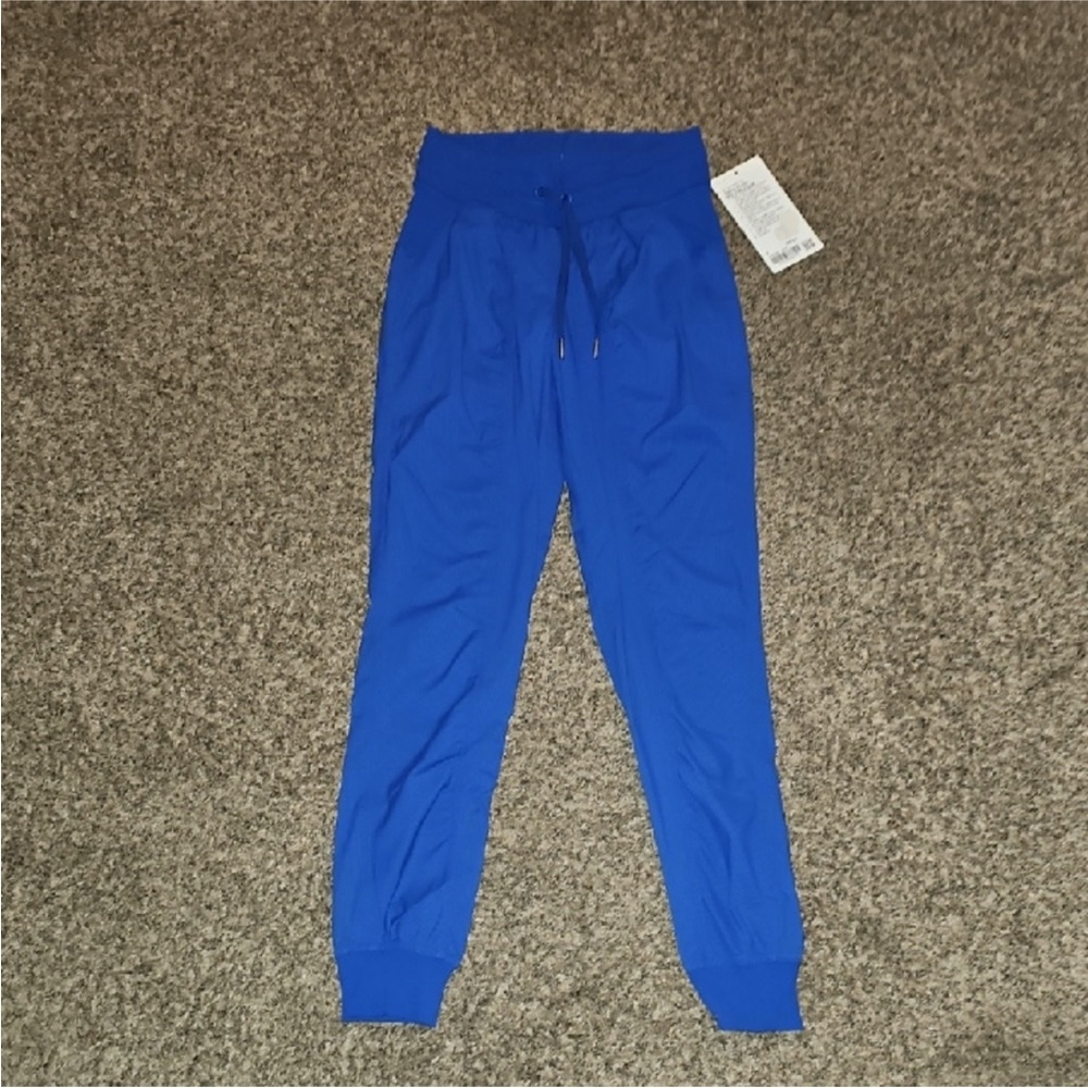Lululemon Dance Studio Mid-Rise Joggers Classic Fit Sz 2 GLCT Sold Out